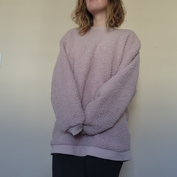 Size M Dictionary rose pink fleece sweater with back cutout - Picture 3 of 6
